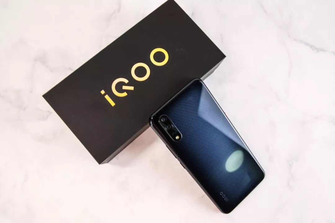 iQOO Neo测评：去年的旗舰配置，今年的“真香”价格