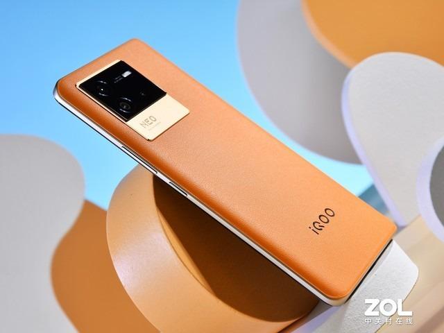 比电竞手机更好用的双控压感，iQOO Neo6是这样做的