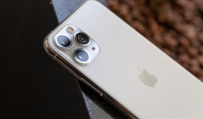 全力冲刺，iPhone 12组装厂24小时倒班，只为如期供货！