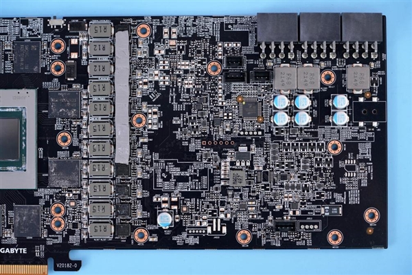 A卡性能巅峰！技嘉RX 6950 XT GAMING OC 16G显卡图赏