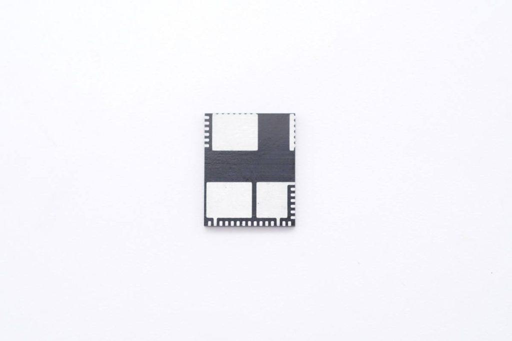 采用8x10 QFN低电感封装，Tagore泰高合封氮化镓半桥芯片TTHB100NM问世-充电头网