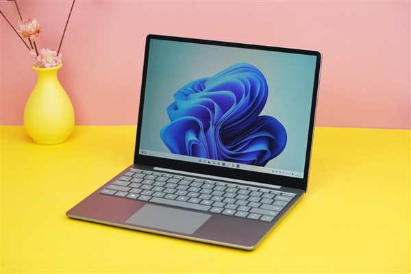 1.13kg轻巧无比!微软Surfae Laptop Go 2开箱图赏