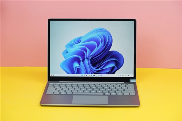 1.13kg轻巧无比!微软Surfae Laptop Go 2开箱图赏