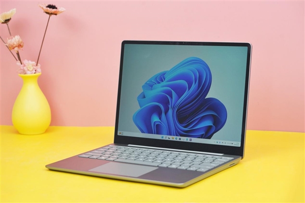 1.13kg轻巧无比!微软Surfae Laptop Go 2开箱图赏