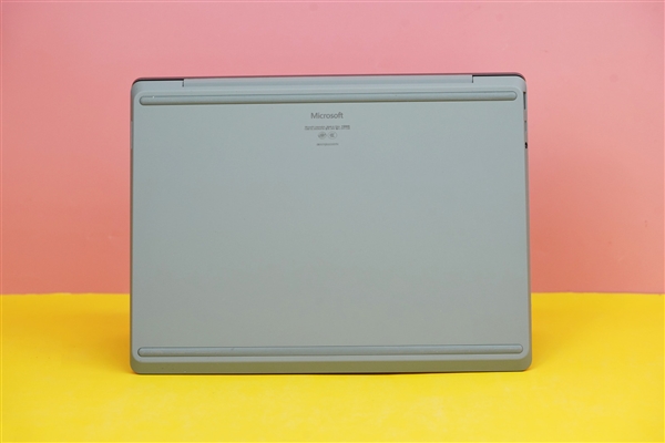 1.13kg轻巧无比!微软Surfae Laptop Go 2开箱图赏