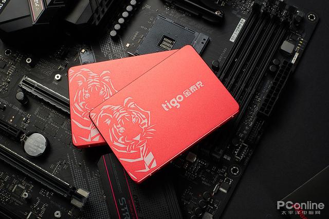 金泰克 C320 256GB SSD评测：骚气靓丽的纯国产SSD
