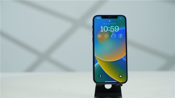 上手苹果iOS 16新系统：不仅在画饼 还致敬了友商