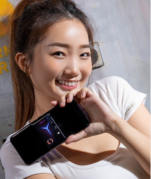 Lenovo Legion Phone Duel 2 电竞手机以独特散热设计打造顶级游戏效能