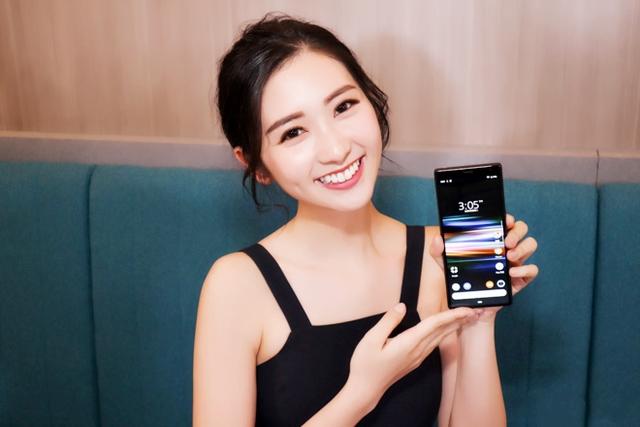 索尼 Xperia 10 / 10 plus评测： 带鱼屏看片超爽