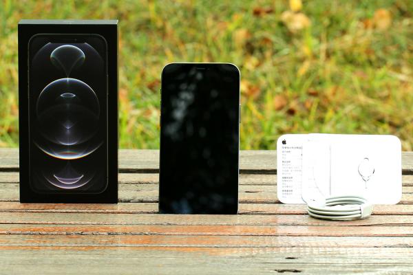 iPhone第一代5G手机iPhone12 Pro评测