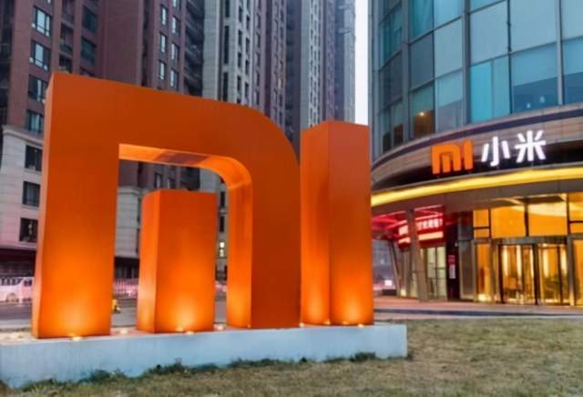 小米手机已成标杆，海外出货量碾压华为OV