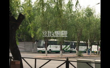 北京89辆电动大巴起火烧毁！上亿损失保险公司买单？