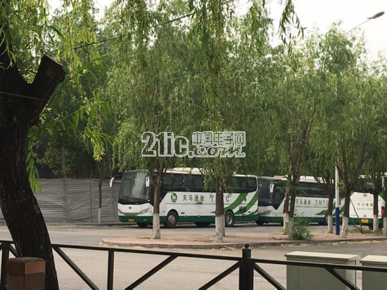 停车场未被烧毁的车辆