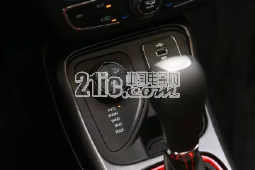 秒杀同级对手?这台17万专业级SUV凭啥口气这么大?
