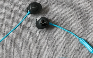 音质优异配戴舒适 Bose SoundSport 无线耳道式耳机试听