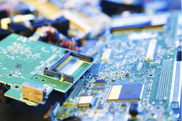 外媒：Elvia PCB集团正式迎来新东家