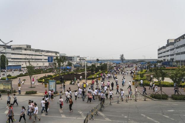 富士康：郑州厂区运营正常 会持续关注情况