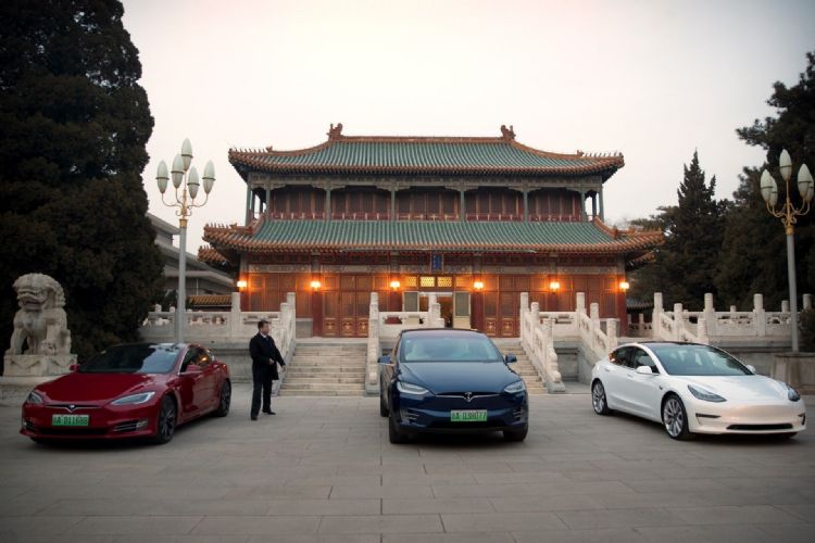 比亚迪证实近期将向Tesla供应锂电池