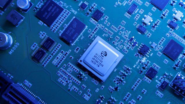 中国发力半导体制造 美调研机构最新预测“泼冷水”
