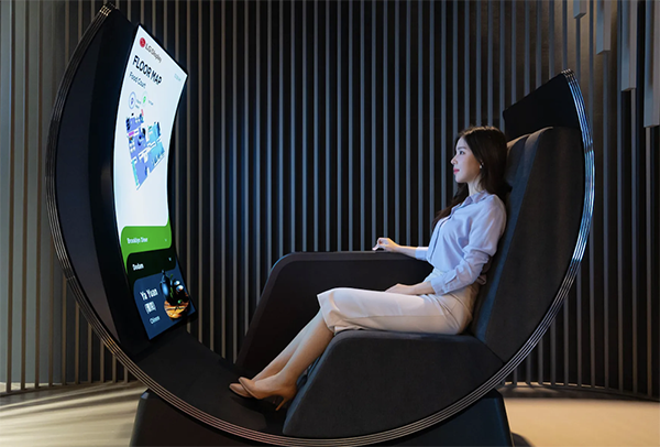 LG 公布“Media Chair”概念设计：按摩椅 + 55 英寸曲面 OLED 屏