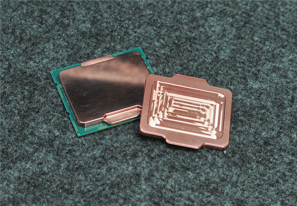 Intel 12代酷睿换上纯铜散热顶盖：温度骤降15℃