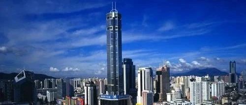 突发！华强北300多米大厦晃动