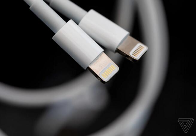 外媒：苹果使用Lightning接口不是为了方便，而是为了控制