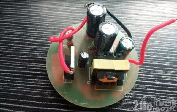 非隔离分段开关调光IC方案让LED照明更节能