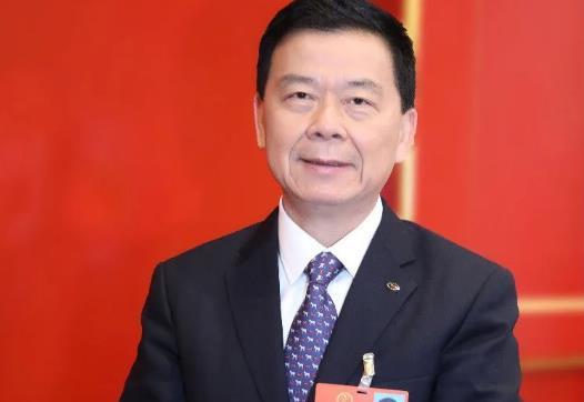 广汽集团董事长曾庆洪：中国汽车要强国应先“强芯”