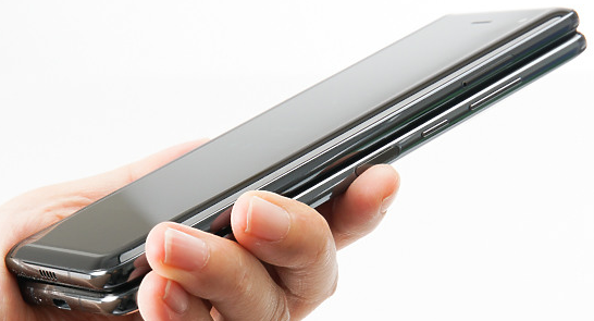 从试用Galaxy Fold看折叠机哪些地方不错了 哪些地方可以更好?