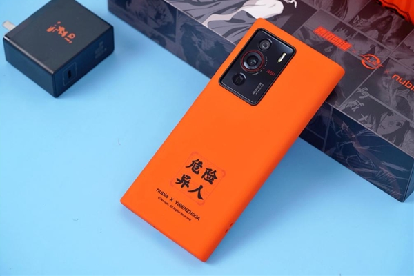国漫之光联名！努比亚Z40 Pro一人之下限定版开箱图赏