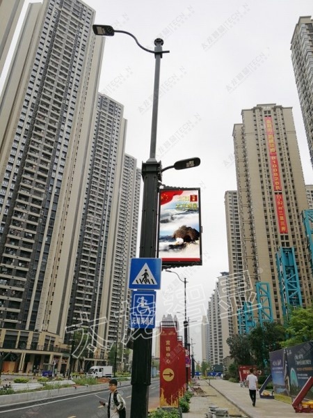 LED灯杆屏在智慧城市建设中担任举足轻重的角色！