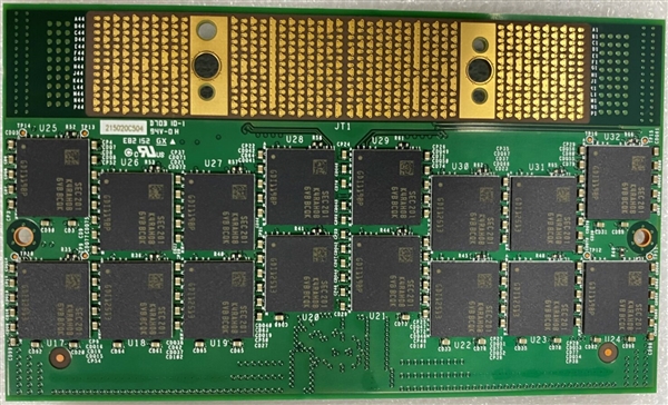 革命性CAMM DDR5内存正式发布：单条轻松128GB、还薄了57％