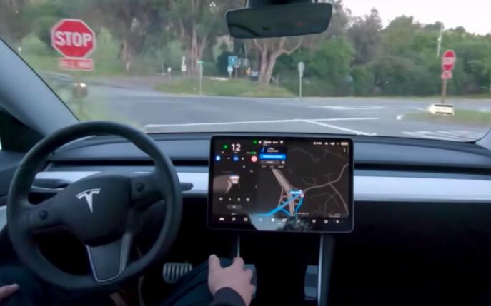 特斯拉工程师：马斯克夸大，Autopilot只有L2级自动驾