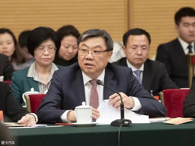 上汽陈虹：建议提高车规级芯片国产化率