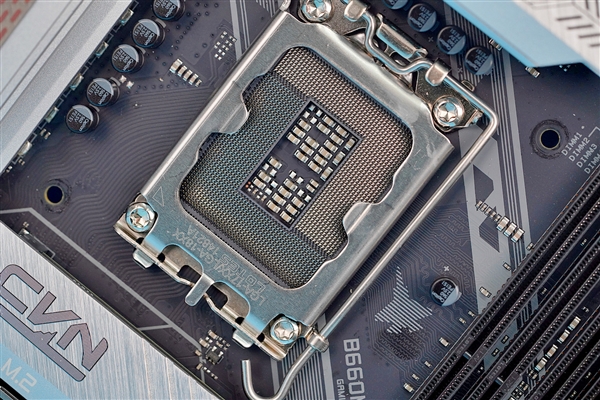 最优性价比装机选择！七彩虹CVN B660M GAMING PRO V20主板图赏