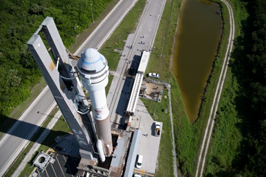 美国宇航局向SpaceX下更多的载人飞行订单以弥补波音飞船的延误