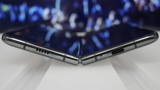 三星Galaxy Fold 2将有256GB机型 起售价更低