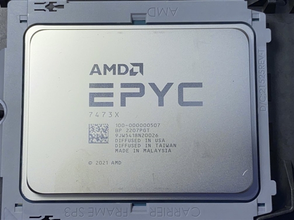 性能飙升66％的秘密！AMD 2.5万元768MB 3D缓存霄龙首次开盖