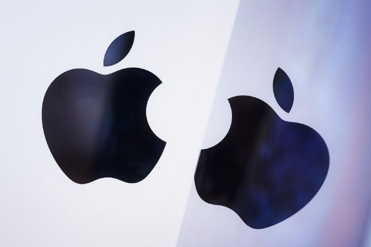 传苹果考虑将国内长江存储纳入供应链，为iPhone 14供货。在中美贸易冲突之下，外媒认为此举存在一定风险。法新社