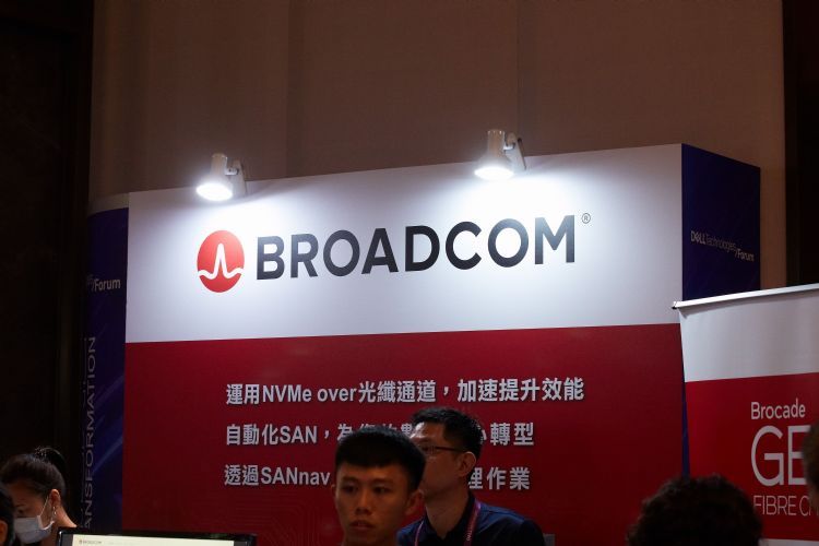 每日椽真：博通为何想买VMware？| NVIDIA如何在ESG超车英特尔、超微？