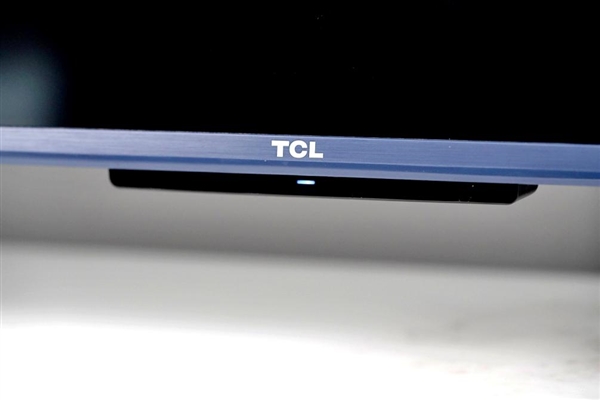 带手柄的游戏电视！TCL电光蓝游戏电视V8E Max图赏