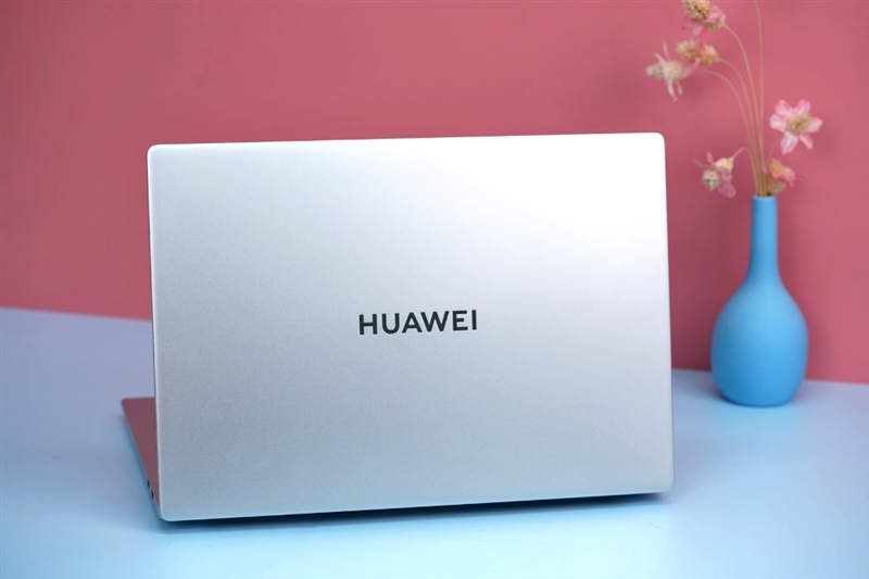 首款基站级天线笔记本！华为MateBook D 16首发评测：释放i7-12700H 35W性能