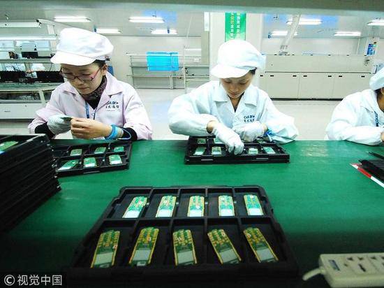 共青赛龙闹剧六大疑点追踪：代小权的“悲情面具”