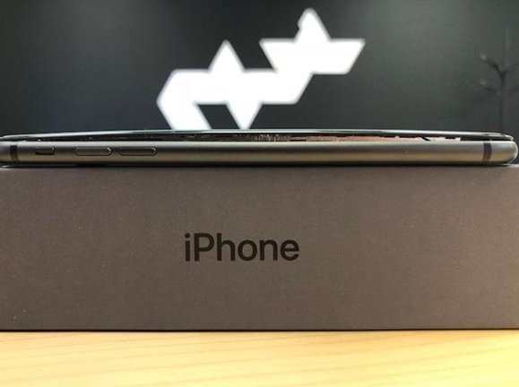 iPhone 8电池爆裂事件增至5起 或因电池鼓包