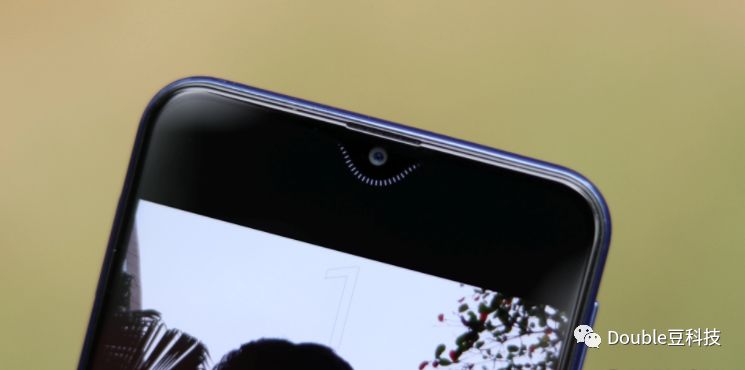 Galaxy M30将配备Super AMOLED屏幕和后置三摄设置