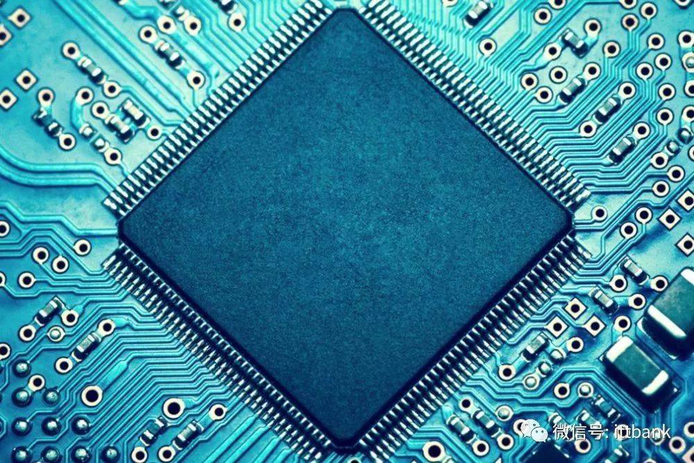 中国如何撼动西方积累起来的半导体工业体系？