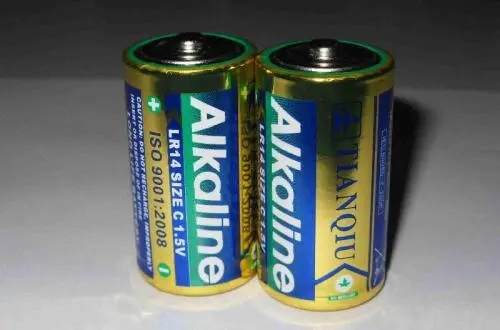 关于碱性锌锰电池的应用以及工作原理解析