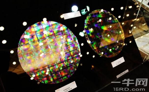 硅晶圆供货吃紧，中芯、华虹等大陆半导体厂大举抢货！