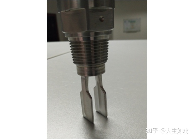 音叉液位开关叉体对称性的生产方法